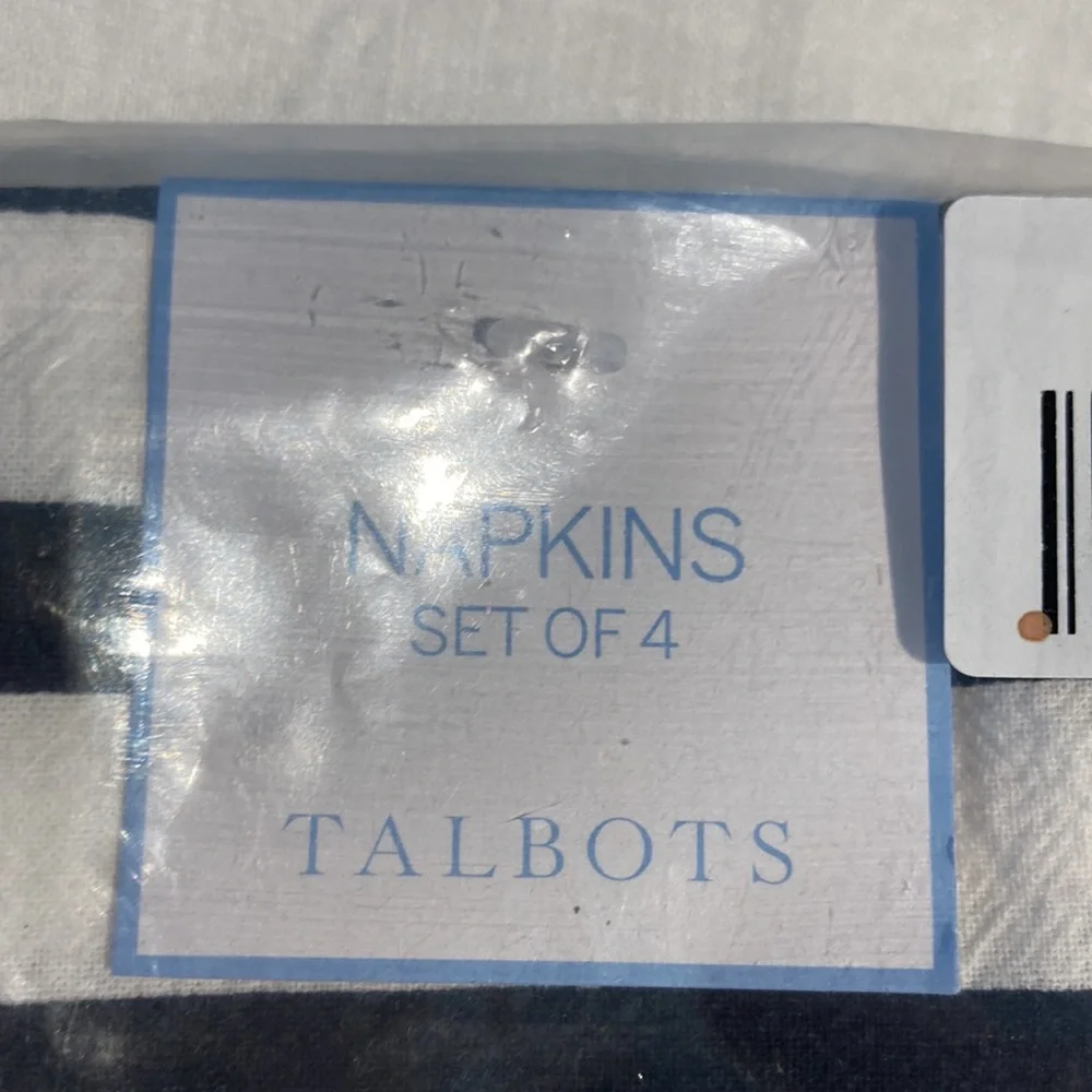 NWT Talbots (8)napkins shells nautical themed